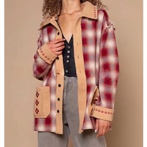 POL Red and Tan Plaid Utility Jacket Oversized Lumberjack Clamping
